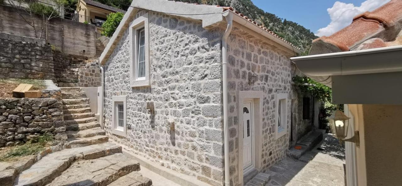 Casa Vecchia Villa Kotor Bagian luar foto